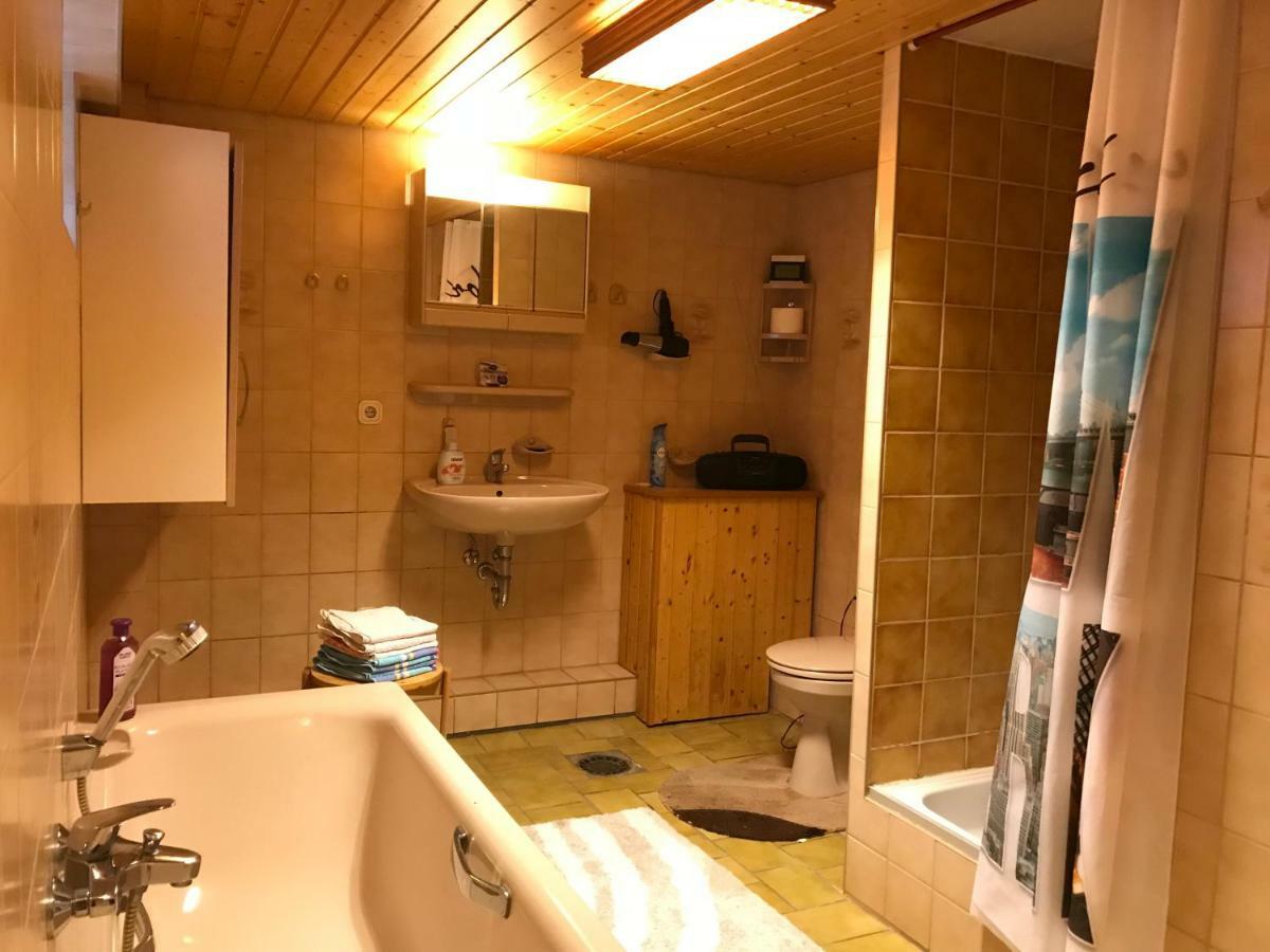 Schoenes Kellerzimmer Mit Bad Lägenhet Mittelangeln Exteriör bild